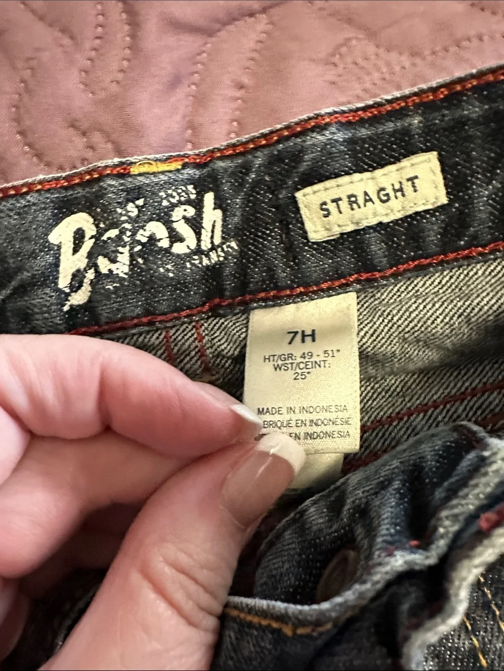 Oshkosh B’Gosh little boy jeans. Blue denim straight leg size 7H.